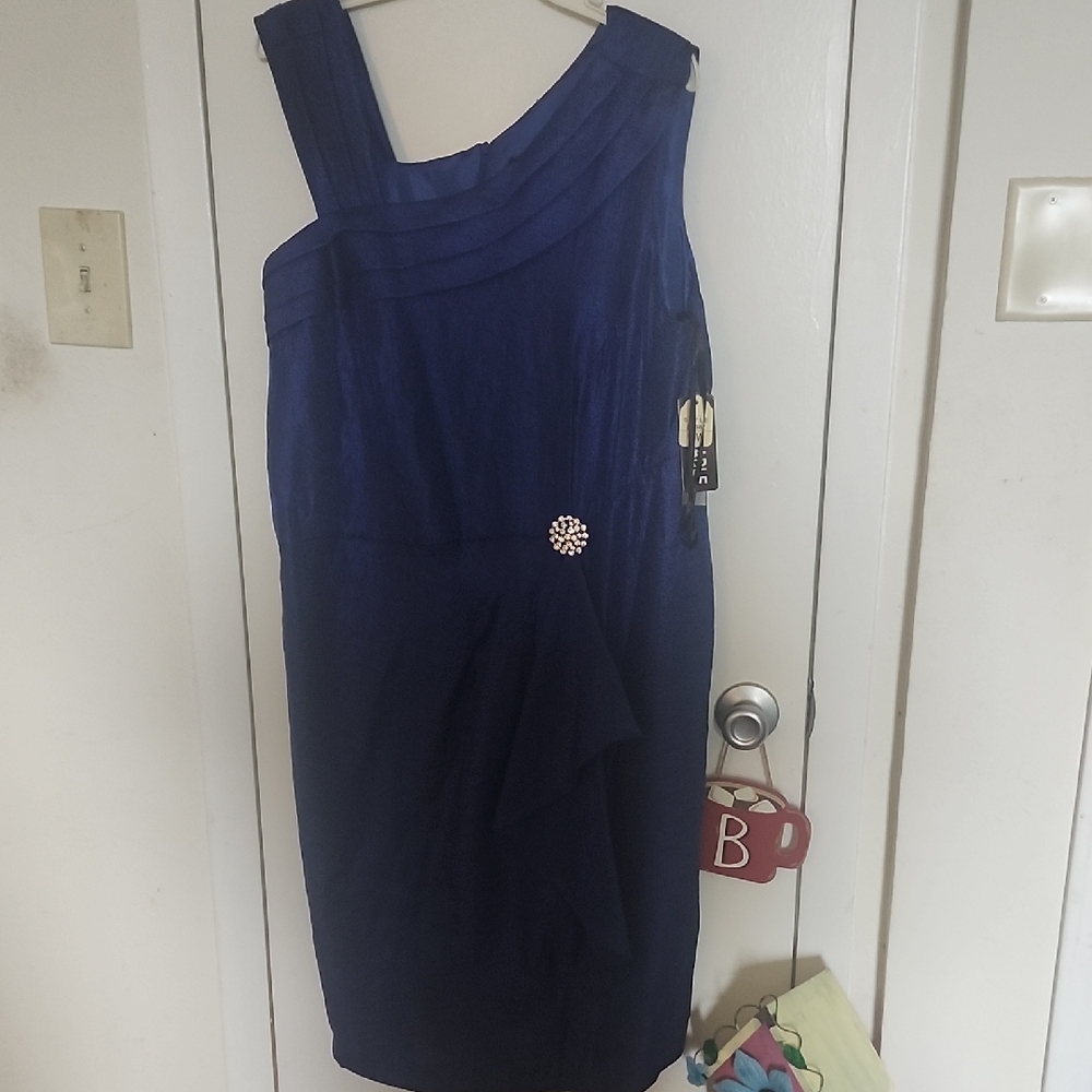 Chic One-Shoulder Navy Dress